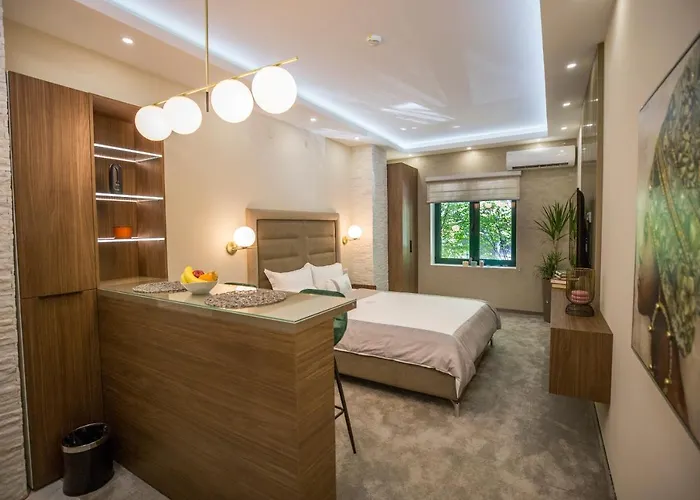 Vs Exclusive Luxury Wellness & -