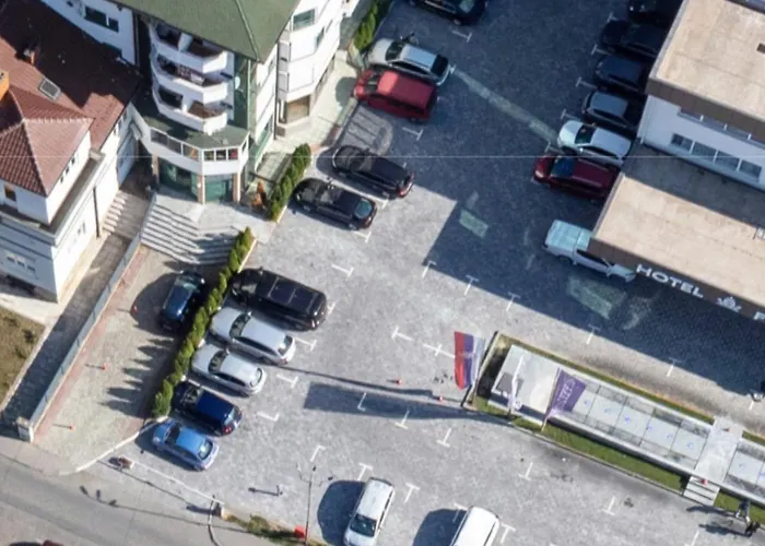 Vs Exclusive Luxury Wellness & - *